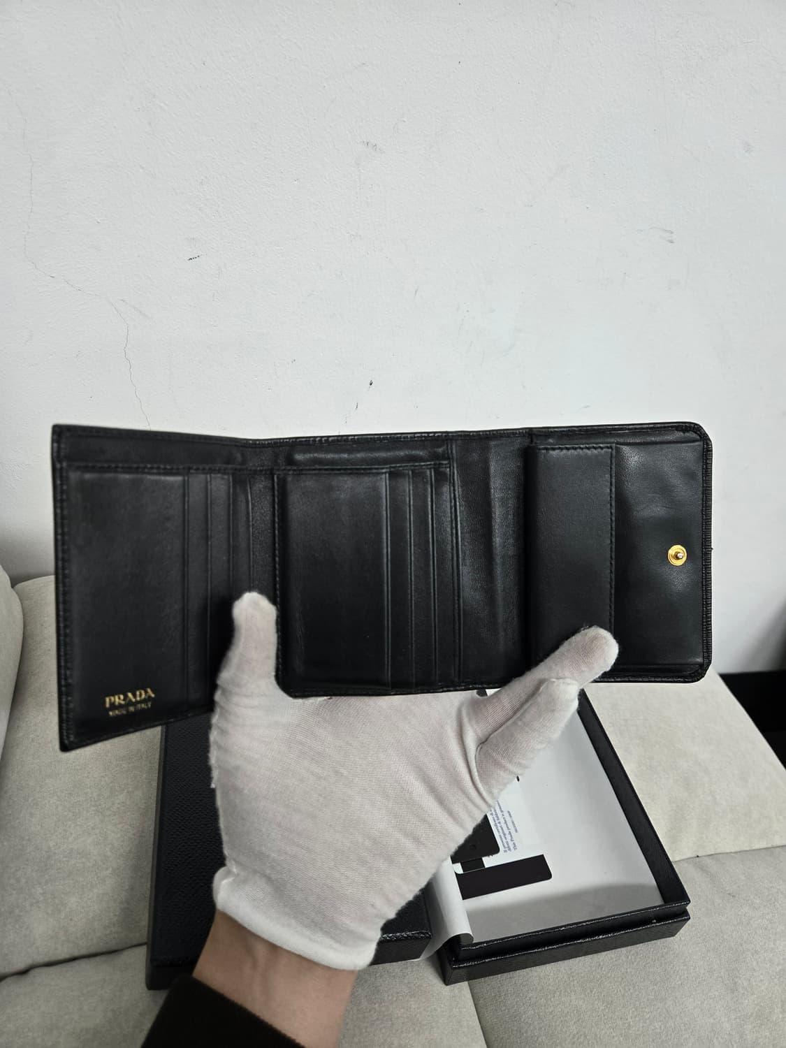 [보증서 정품] 프라다 사피아노 중지갑 상품이미지4