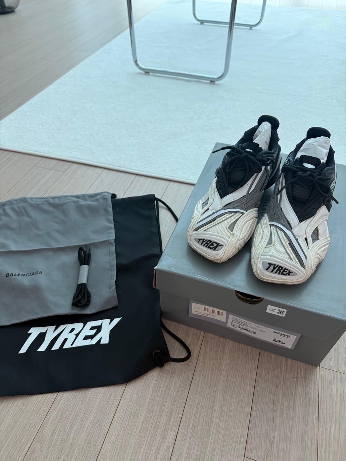 발렌시아가 타이렉스 37사이즈 상품이미지1