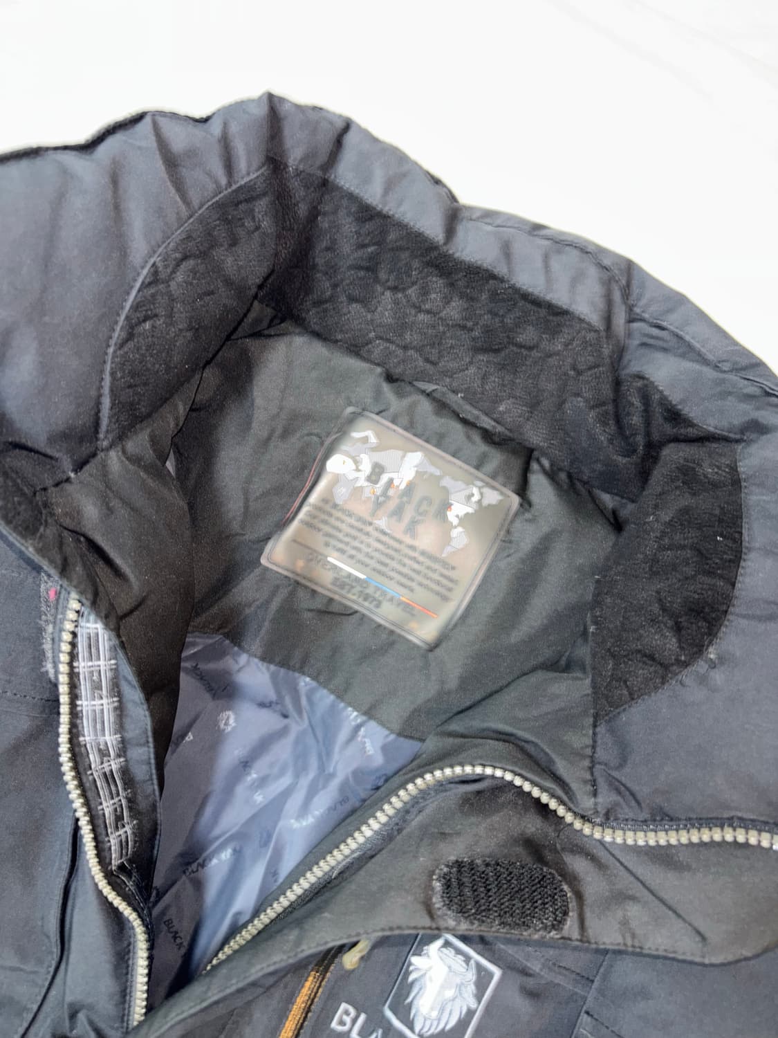 black yak 패딩 gortex 상품이미지2