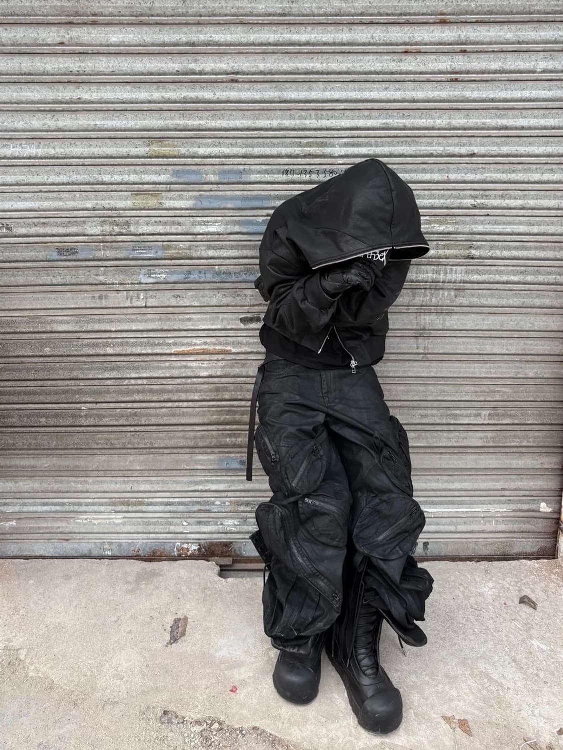 Vaguardia Dark Waxed Loose Utility Pants 상품이미지6