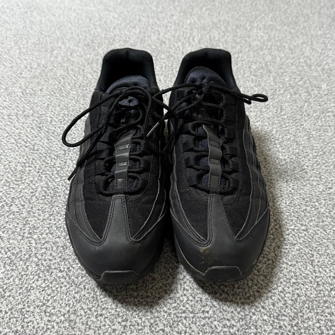 [정가 26만원] 나이키 에어맥스 95 트리플블랙 285 상품이미지3
