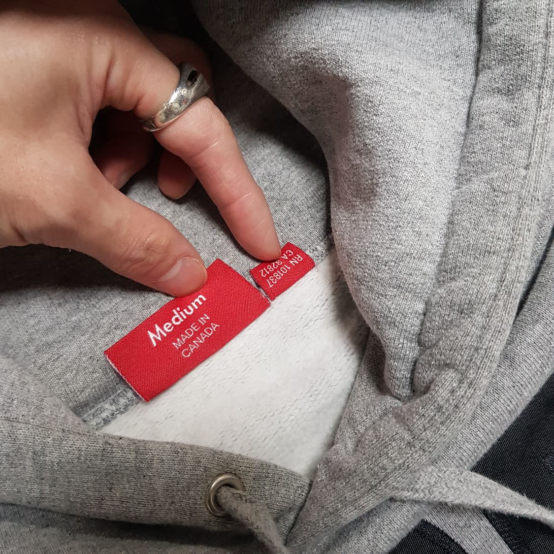 슈프림 빅로고 후드티 상품이미지3