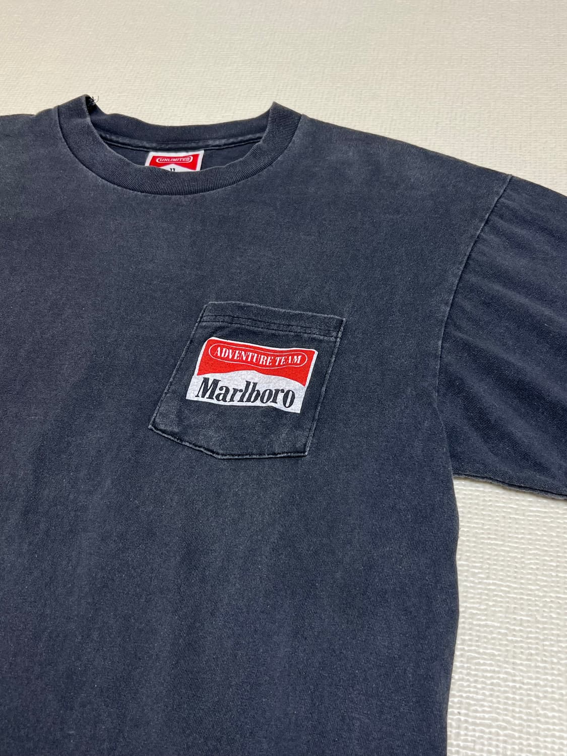 90s 말보로 코요테 프린팅티셔츠 페이팅블랙 L사이즈 상품이미지3