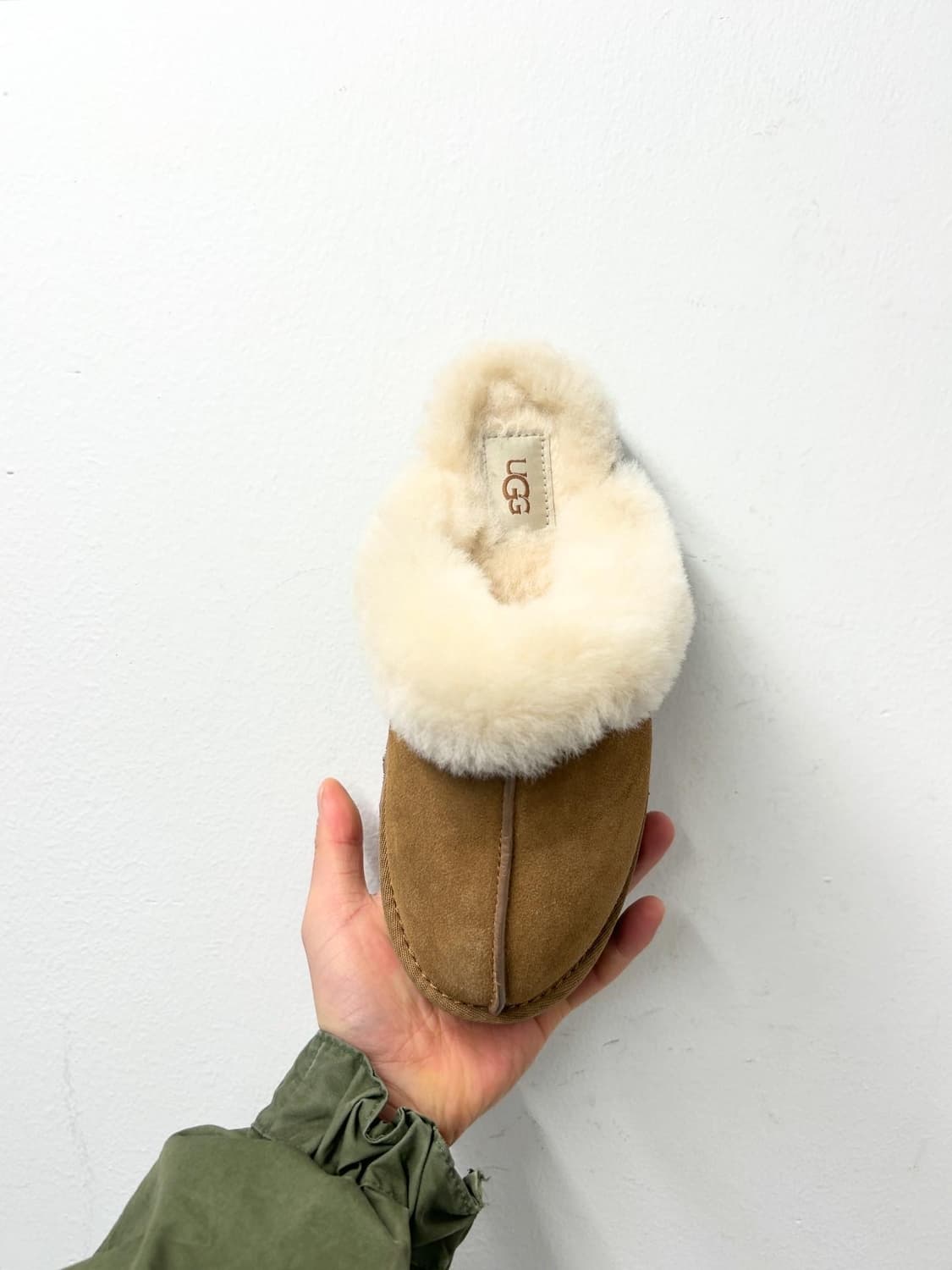 UGG 어그 디스케트 퍼 슬리퍼 230 상품이미지3