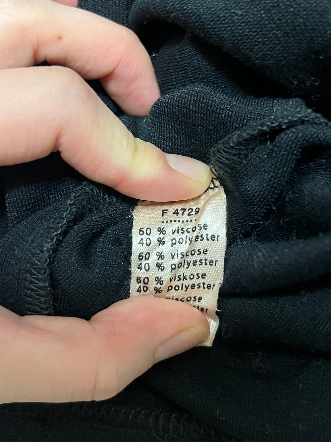 라코스테 블랙 브이넥 긴팔 티셔츠 상품이미지5