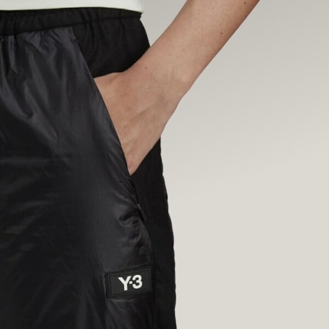 Y-3 요지야마모토 패디드 블랙 크롭팬츠 XS/S 상품이미지4