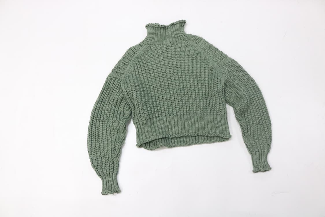 세이지 그린 청키 크롭 터틀넥 니트 상품이미지2