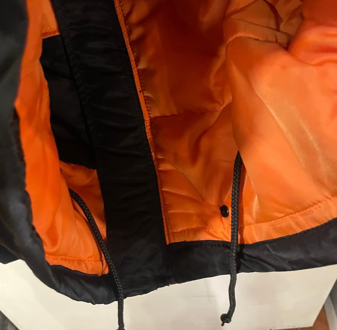 알파인더스트리 크롭 봄버 상품이미지4