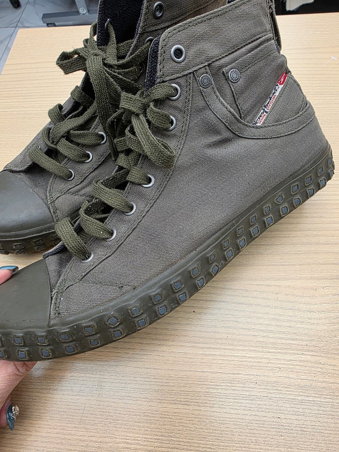 디젤 빈티지 카모 하이 스니커즈 280 상품이미지9