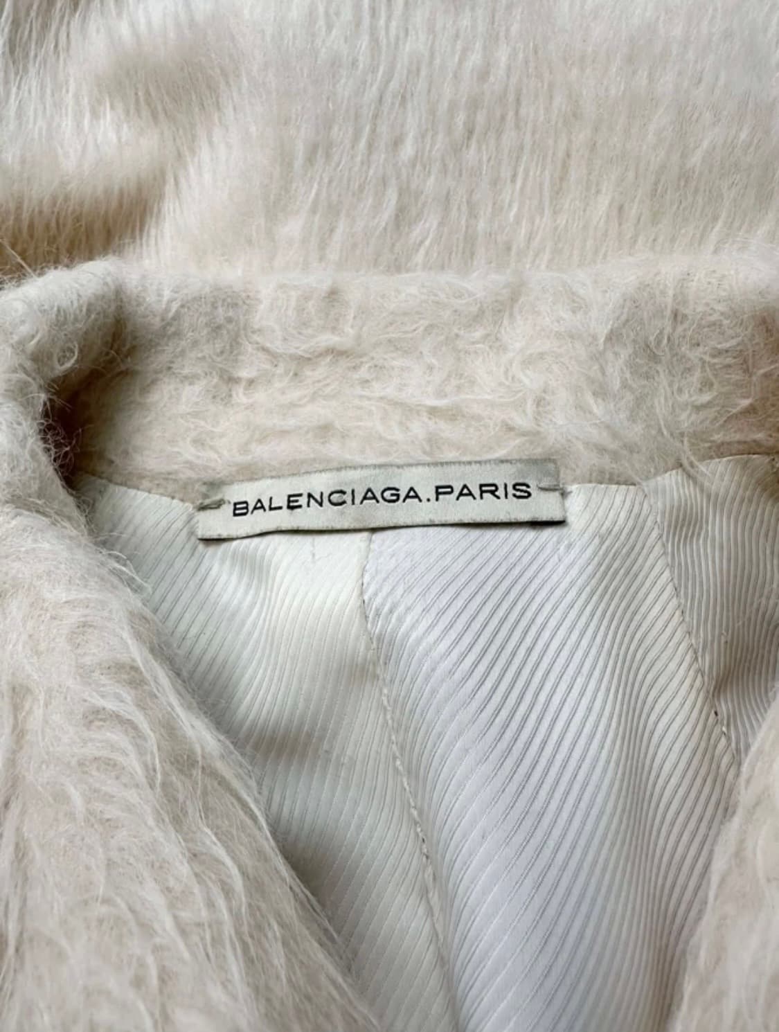 발렌시아가 모헤어 코트 상품이미지3