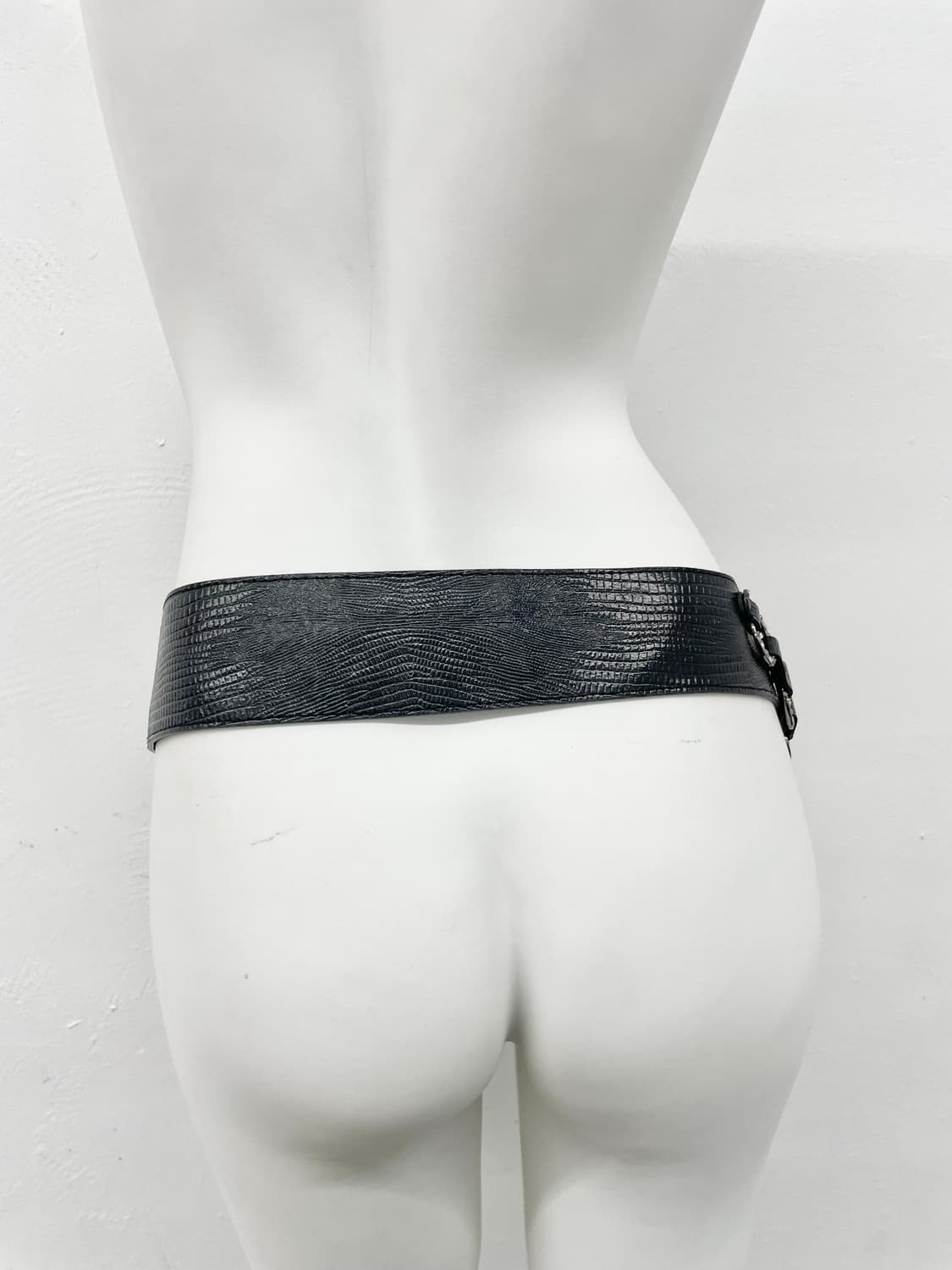 락시크 블랙 큐빅 와이드 벨트 상품이미지4
