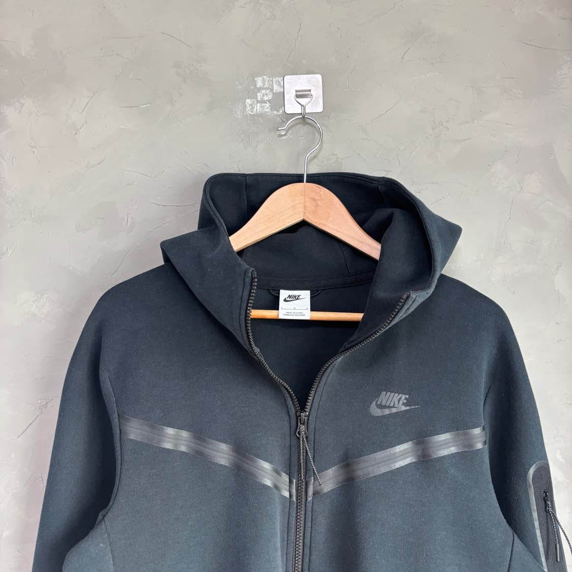 나이키 테크팩 후드집업 블랙 상품이미지2