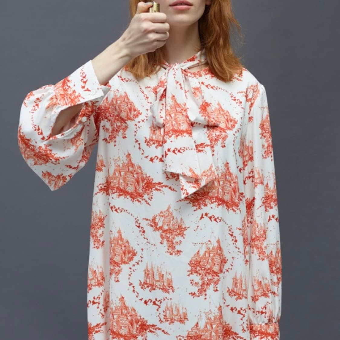 듀이듀이(DEWEDEWE) 캐슬 원피스 프리사이즈 새상품 상품이미지2