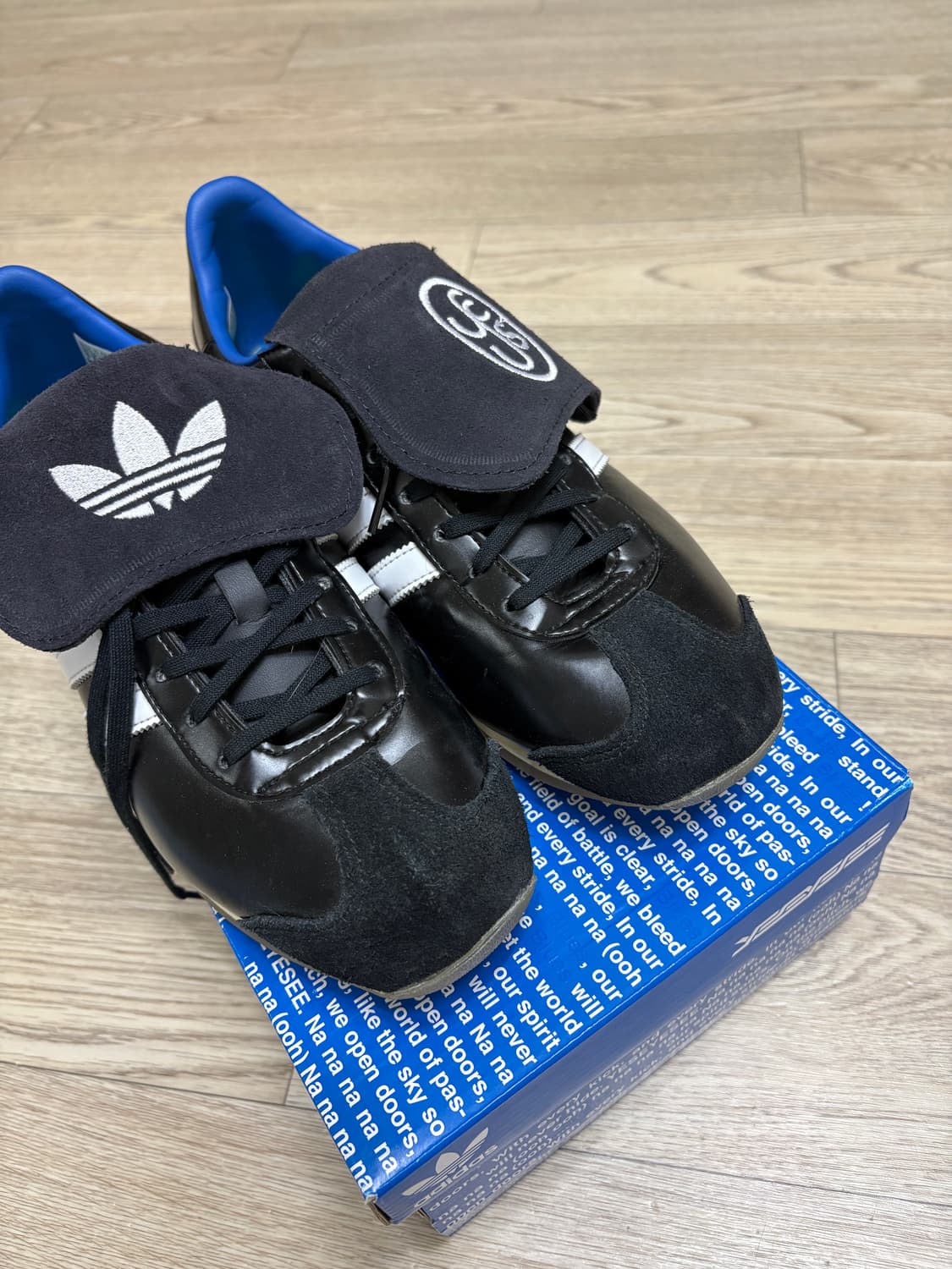 YESEYESEE x Adidas Country OG 상품이미지1
