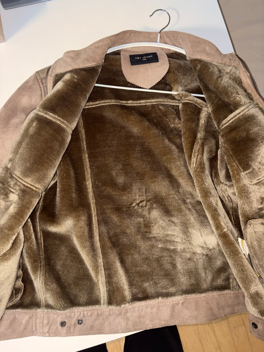 TBJ 오버핏 베이지 무스탕 상품이미지4