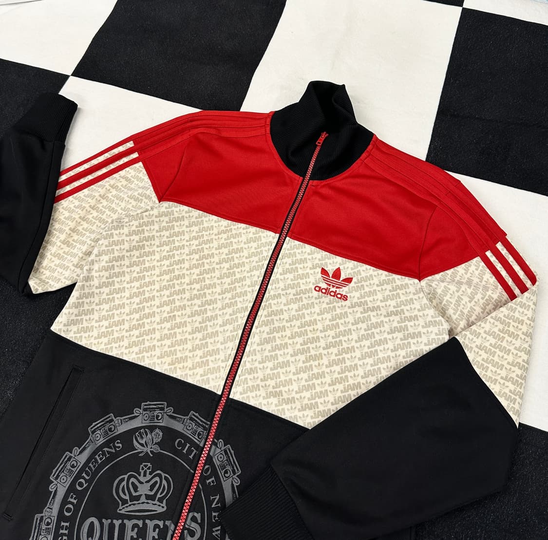 잼 퀸즈 보로 트랙탑 저지 아디다스  상품이미지2