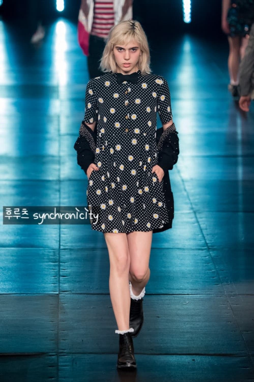 생로랑 16ss 서프시즌 데이지 원피스 36 드레스 상품이미지2