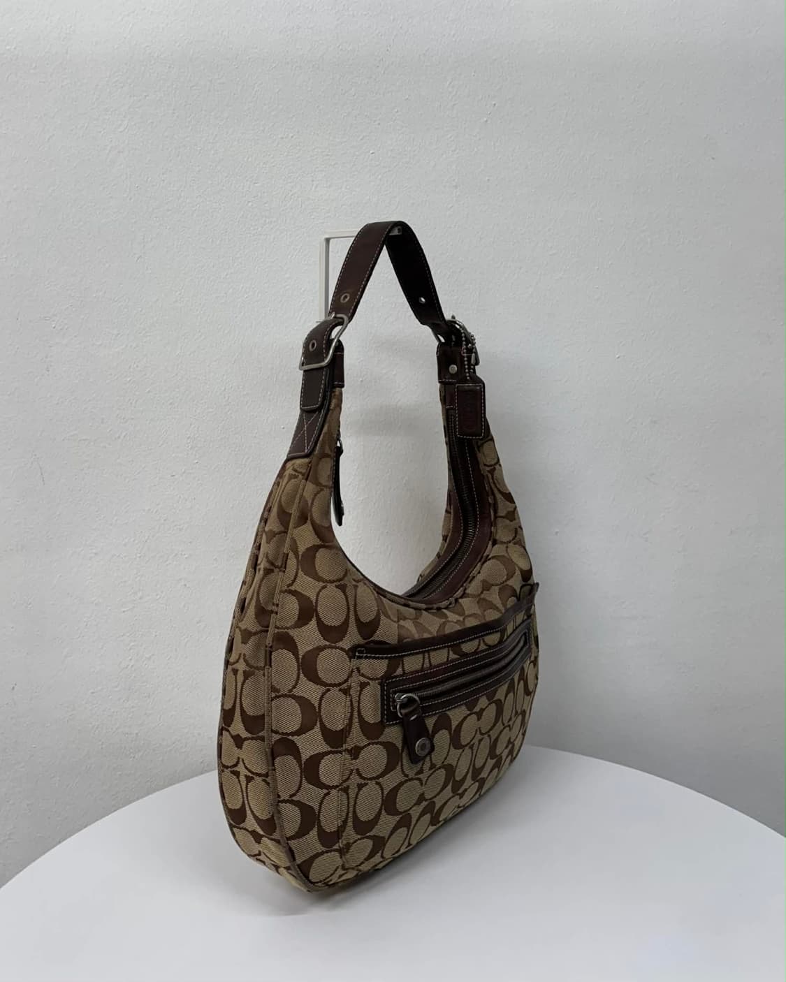 코치 시그니처 반달 호보 숄더백 토트백 상품이미지3