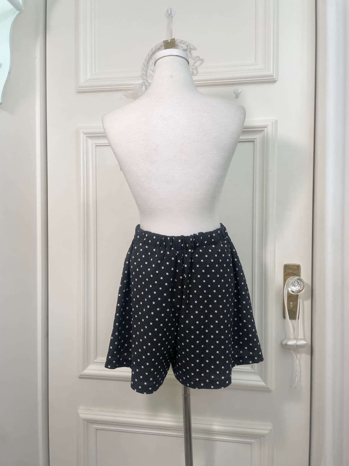 black beige dot button banding mini pant 상품이미지3