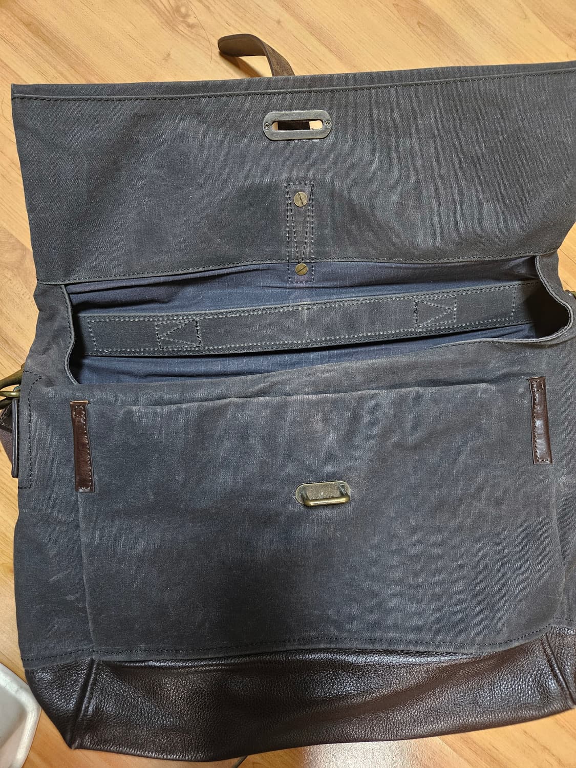 Property Of... 브리프케이스 숄더백 가방 상품이미지4