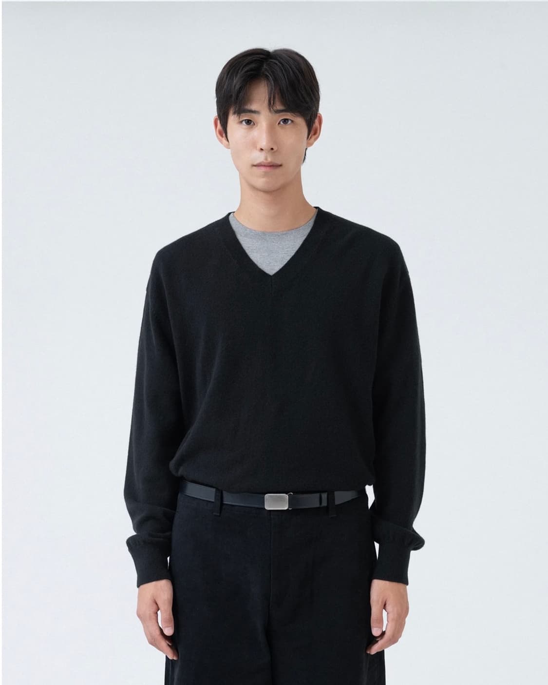 (3) 브라운야드 25FW 브이넥 니트 블랙 상품이미지1