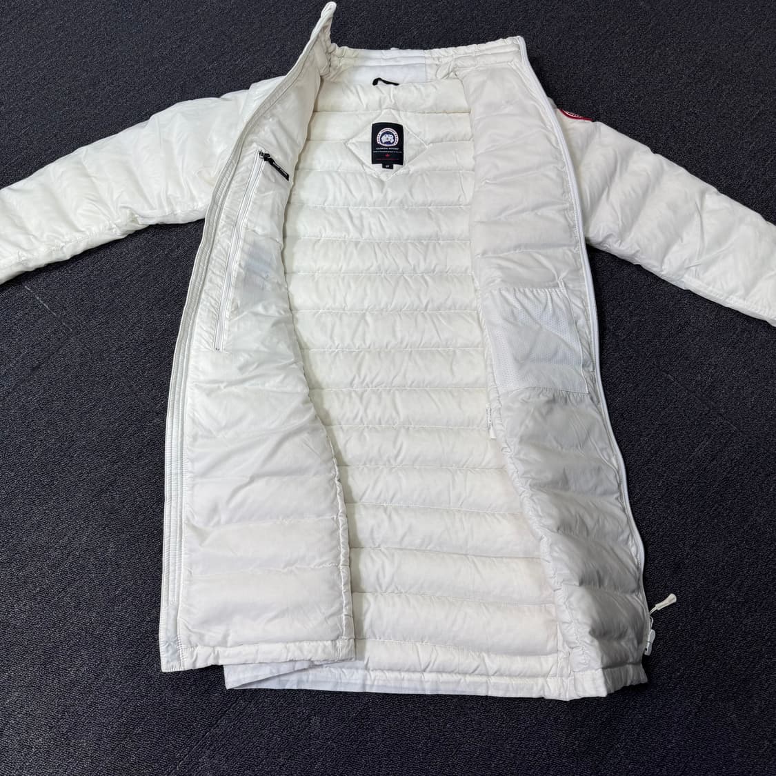 캐나다구스 여성 화이트 롱패딩 상품이미지7