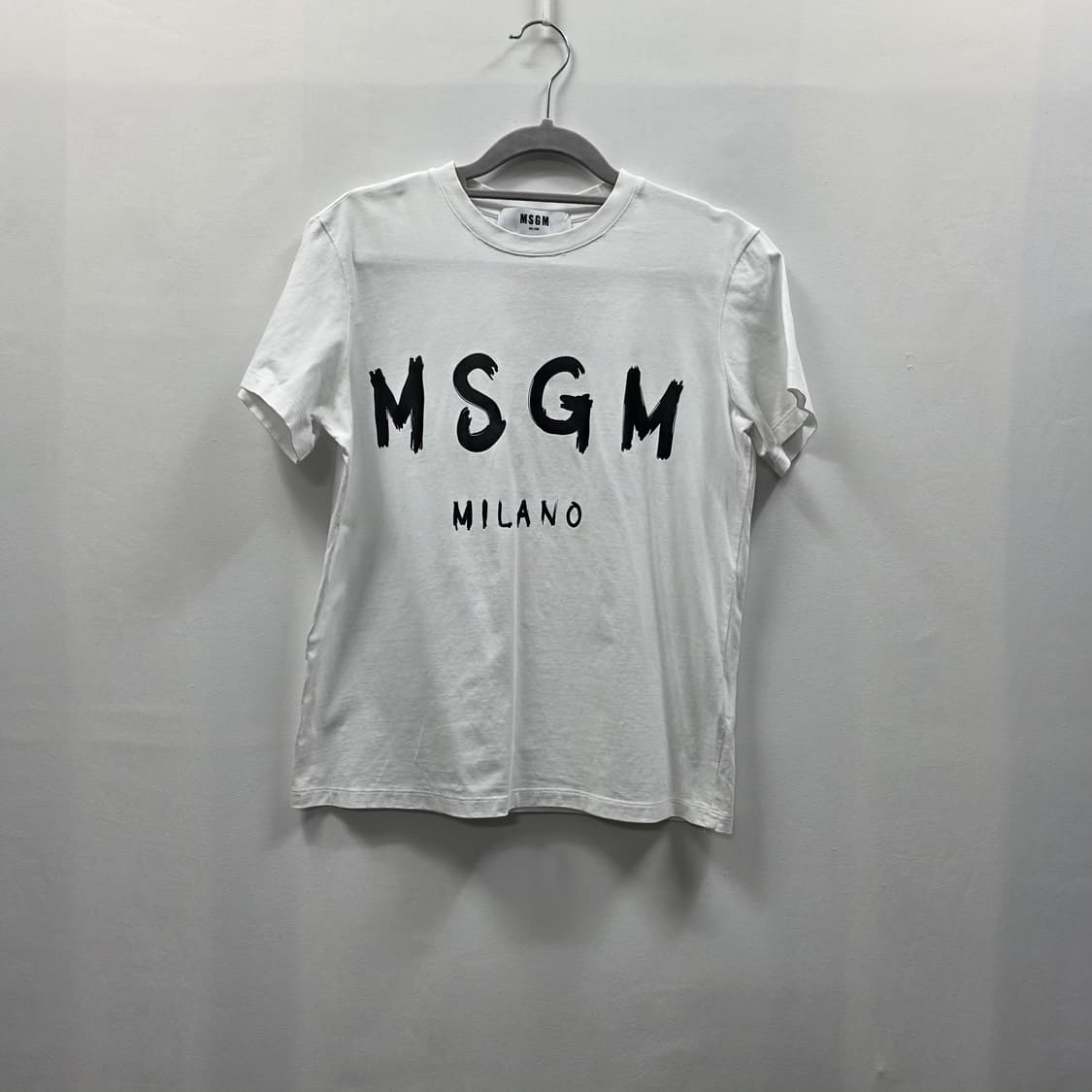0445 SMSGM 밀라노 화이트 반팔 티셔츠 상품이미지1