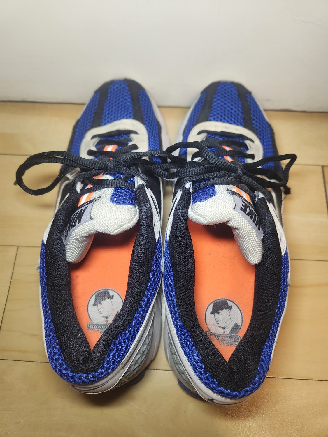 (255)나이키 줌 보메로 5 화이트 레이서 블루 블랙 상품이미지3