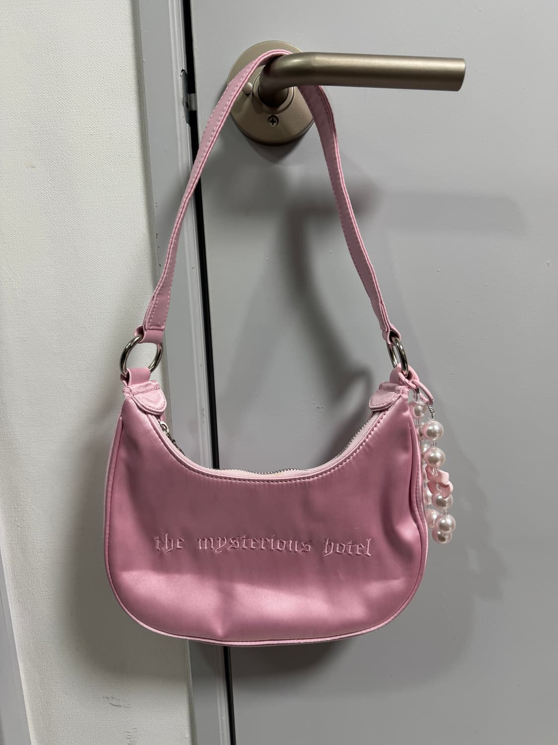 더미스테리어스 호텔 하프문 새틴백 핑크 히메갸루 리즈리사깔 상품이미지2
