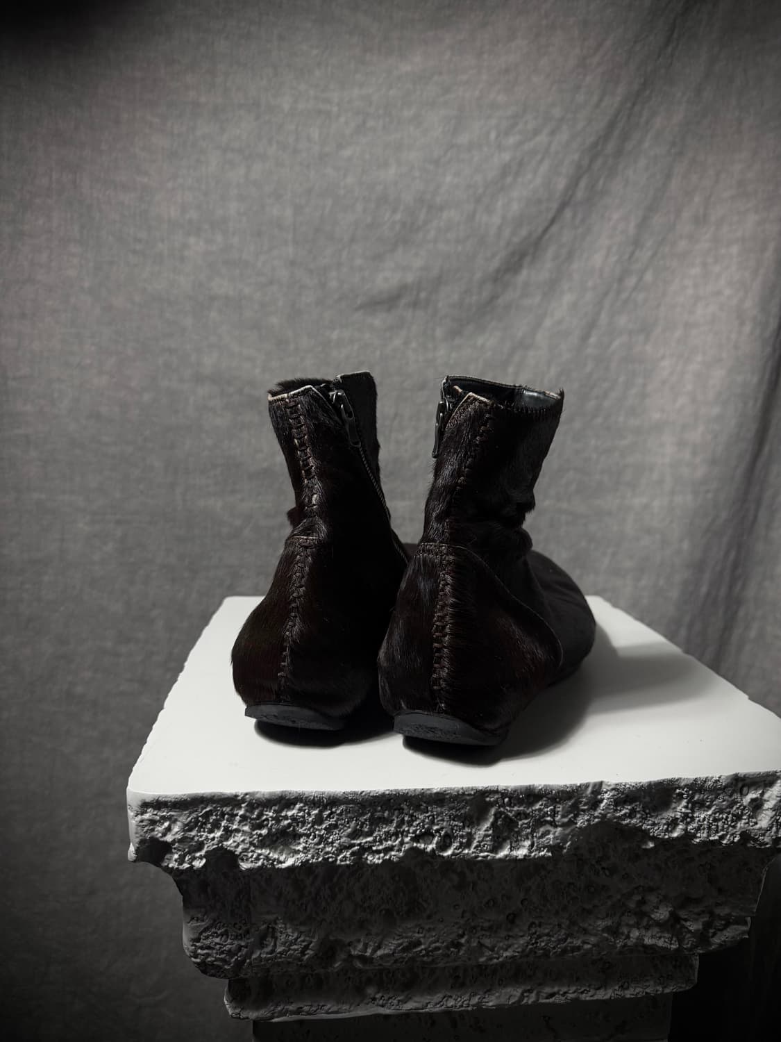 The Viridi-anne Pony Hair Ankle Boots   상품이미지4