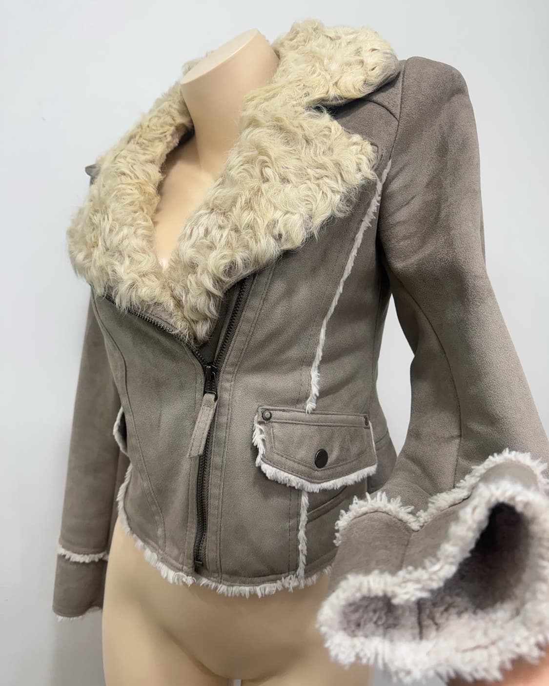 khaki beige lamb fur mustang 상품이미지4
