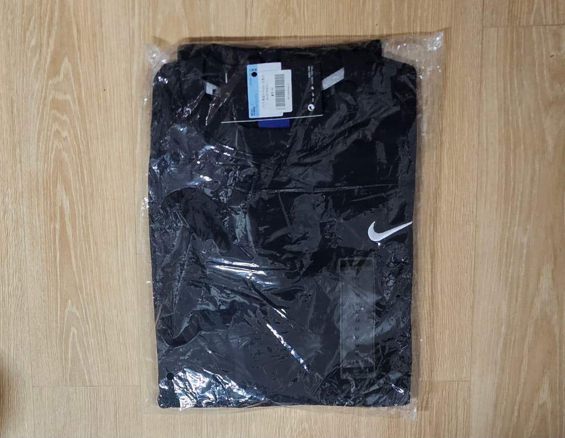 정품)나이키 클럽TF라운드맨투맨티셔츠(AA3179-010)블랙M 상품이미지3