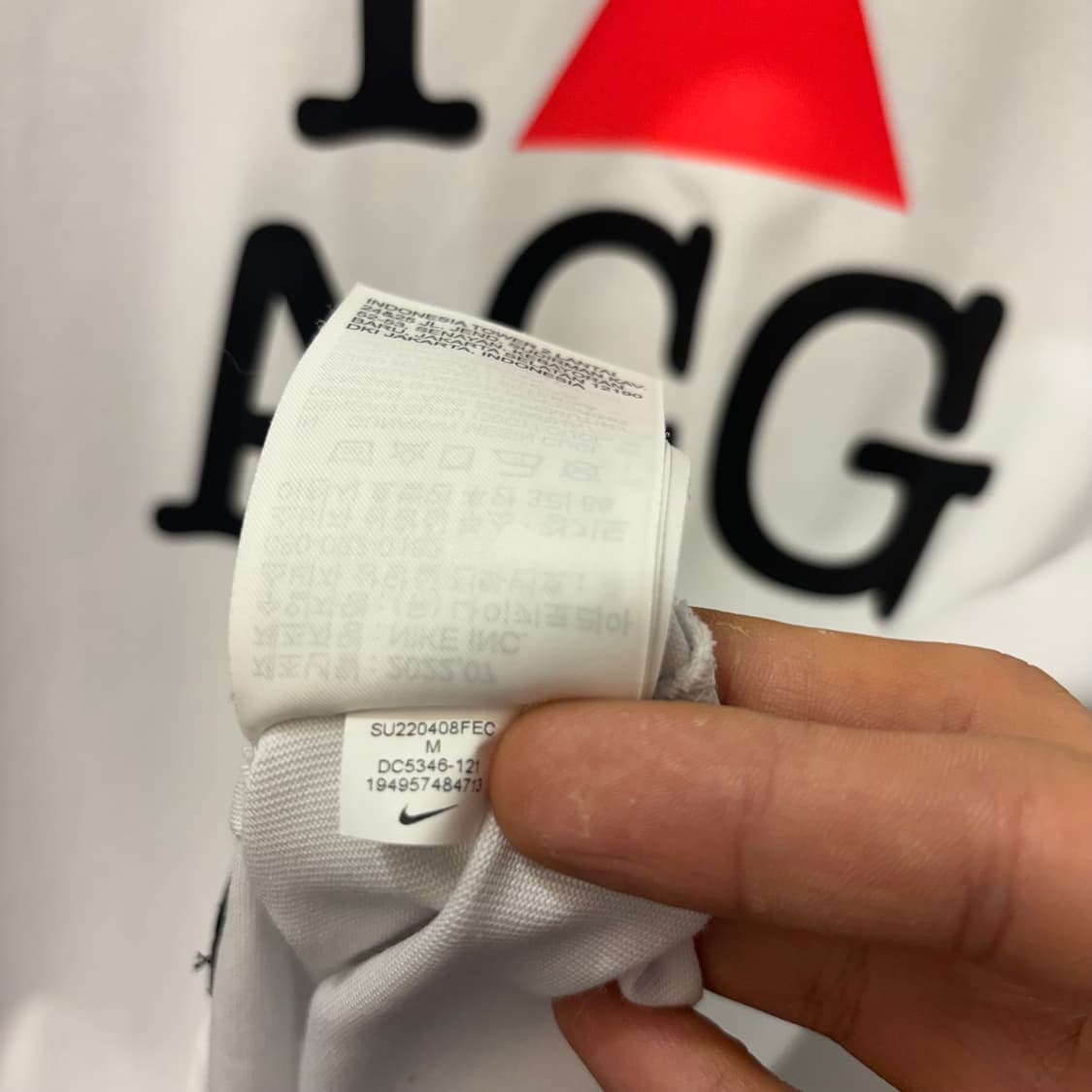나이키 ACG 화이트 반팔 티셔츠 M 상품이미지10