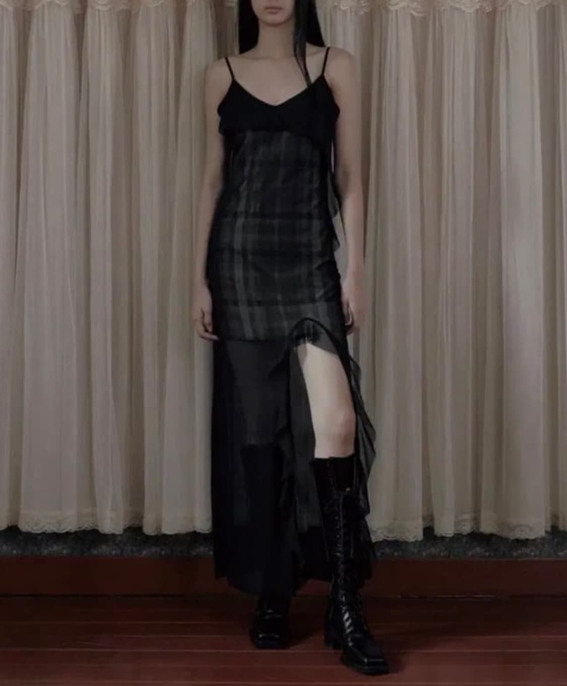 보헤미안서울 시스루 체크 러플 맥시 드레스 상품이미지1