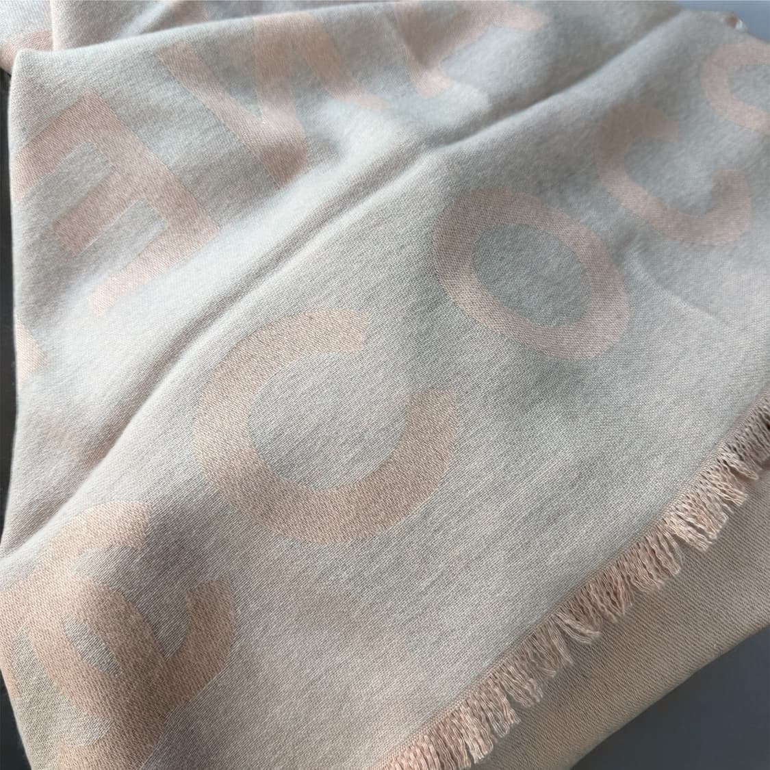 코코 샤넬 23-24FW 캐시미어 실크 대형 머플러 상품이미지10