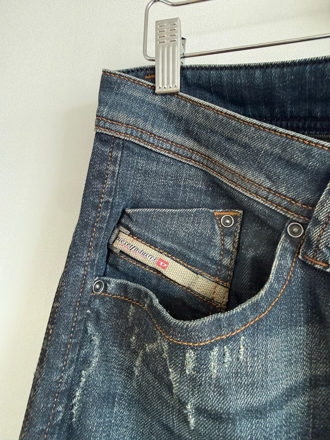 디젤(DIESEL) DARRON 데님 팬츠 상품이미지4