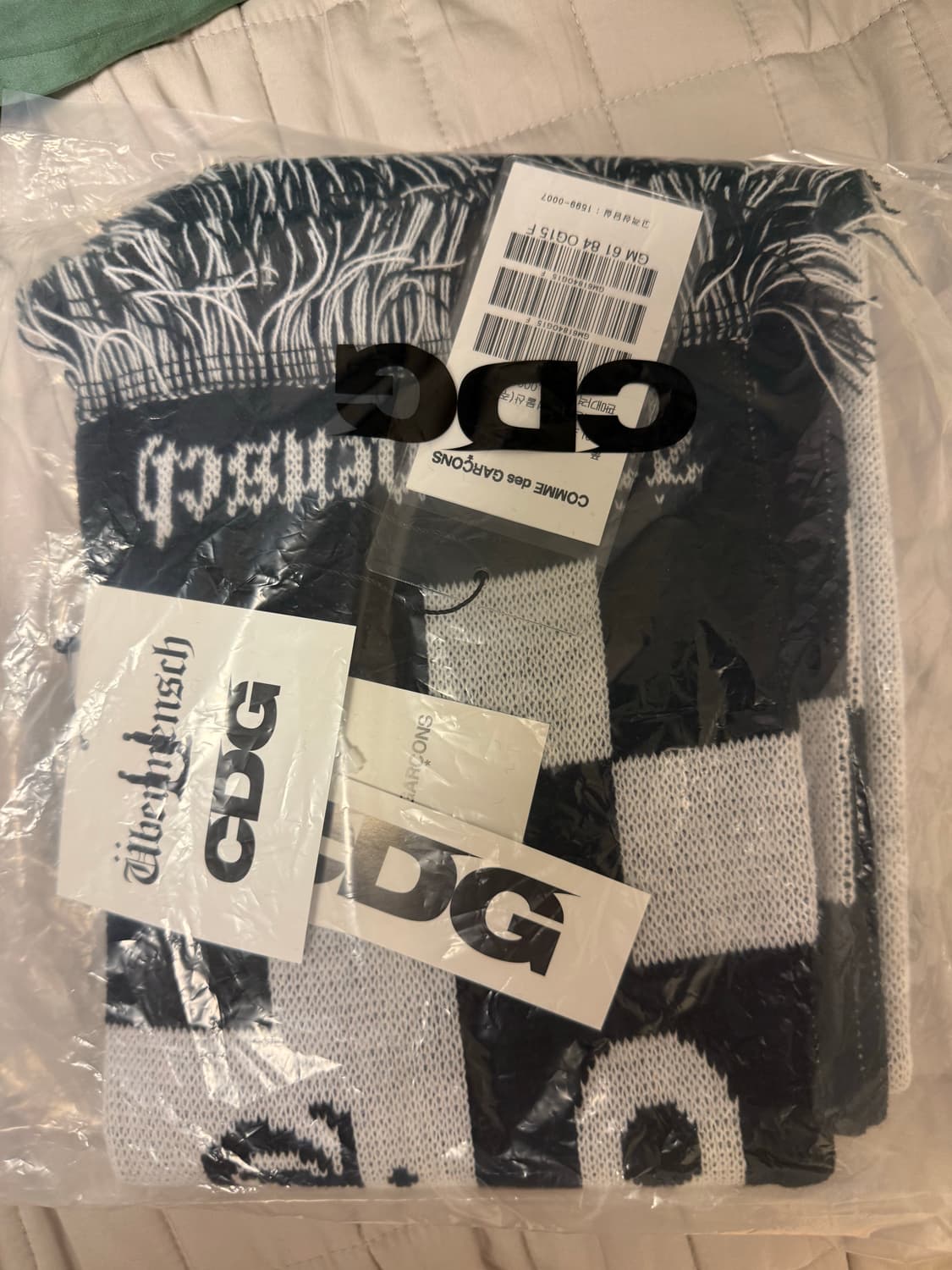 [CDGDC] 꼼데가르송 지드래곤 콜라보 머플러(검흰) 상품이미지2