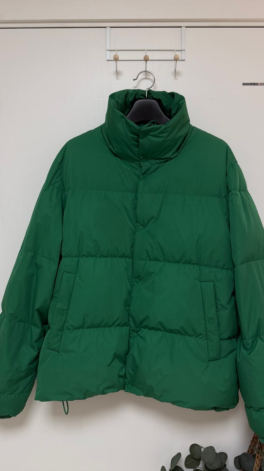 코스 숏 푸퍼 패딩 그린 상품이미지8