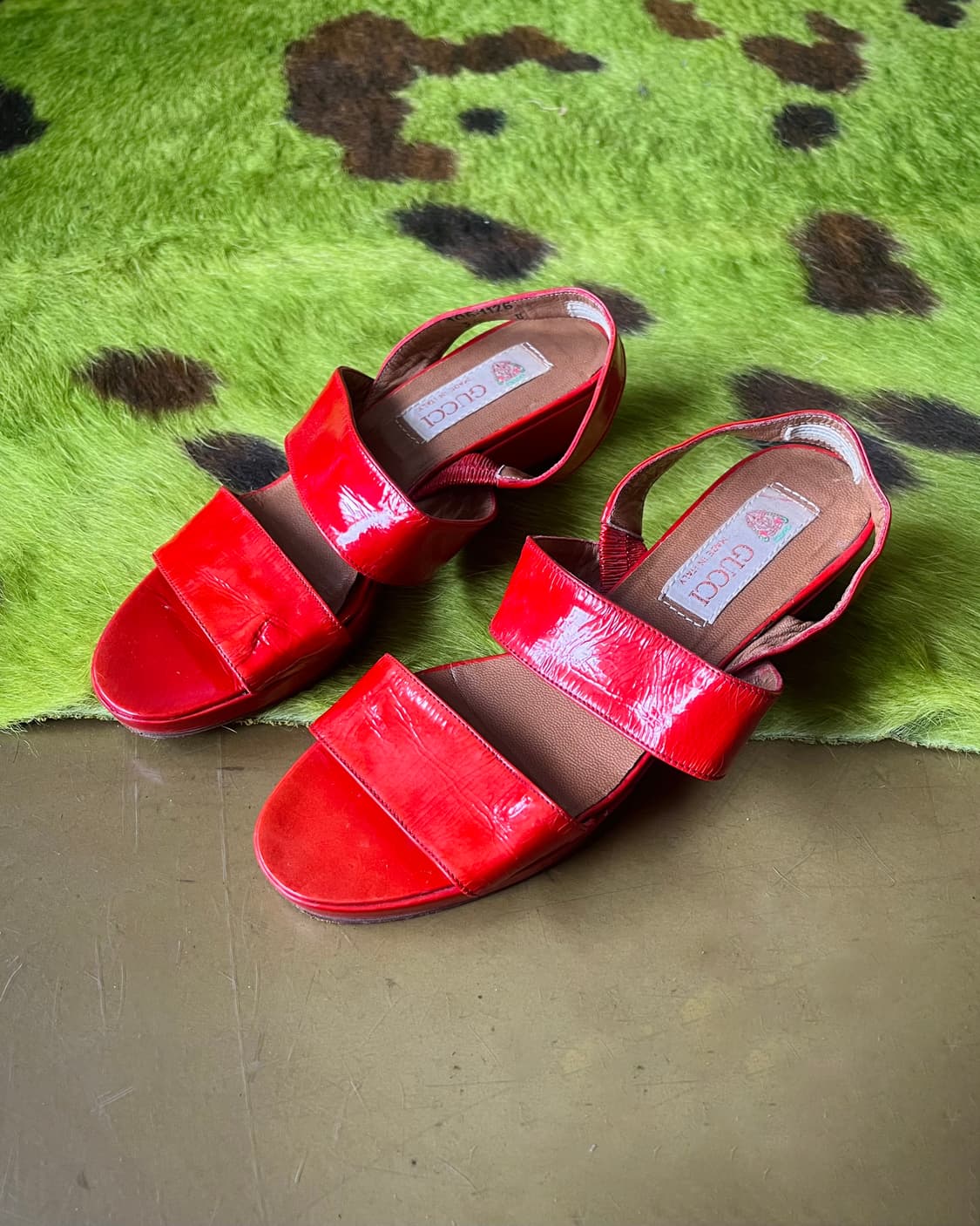 1980s GUCCI Red Patent Leather Sandals 상품이미지2