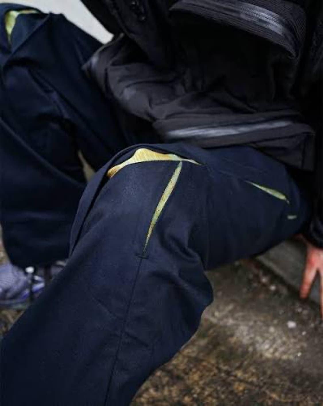 강정석 Concealed Trouser navy 상품이미지3