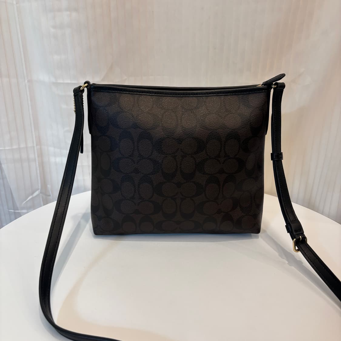 정품 코치 시그니처 크로스백     상품이미지4