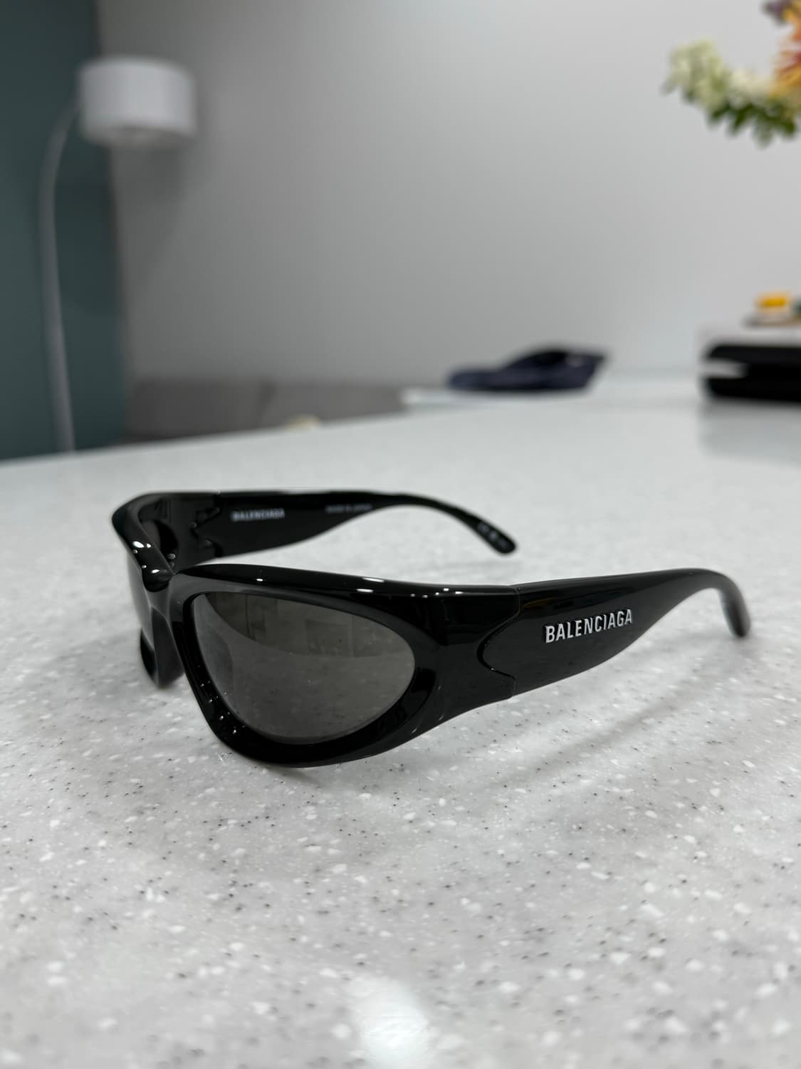 발렌시아가 스위프트 오발 선글라스  상품이미지1