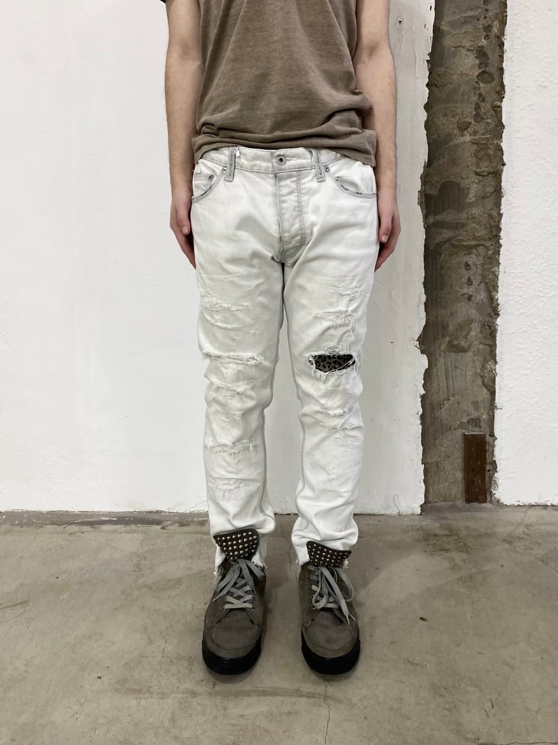 이사무 카타야마 레더 믹스 디스트레스드 팬츠 상품이미지2