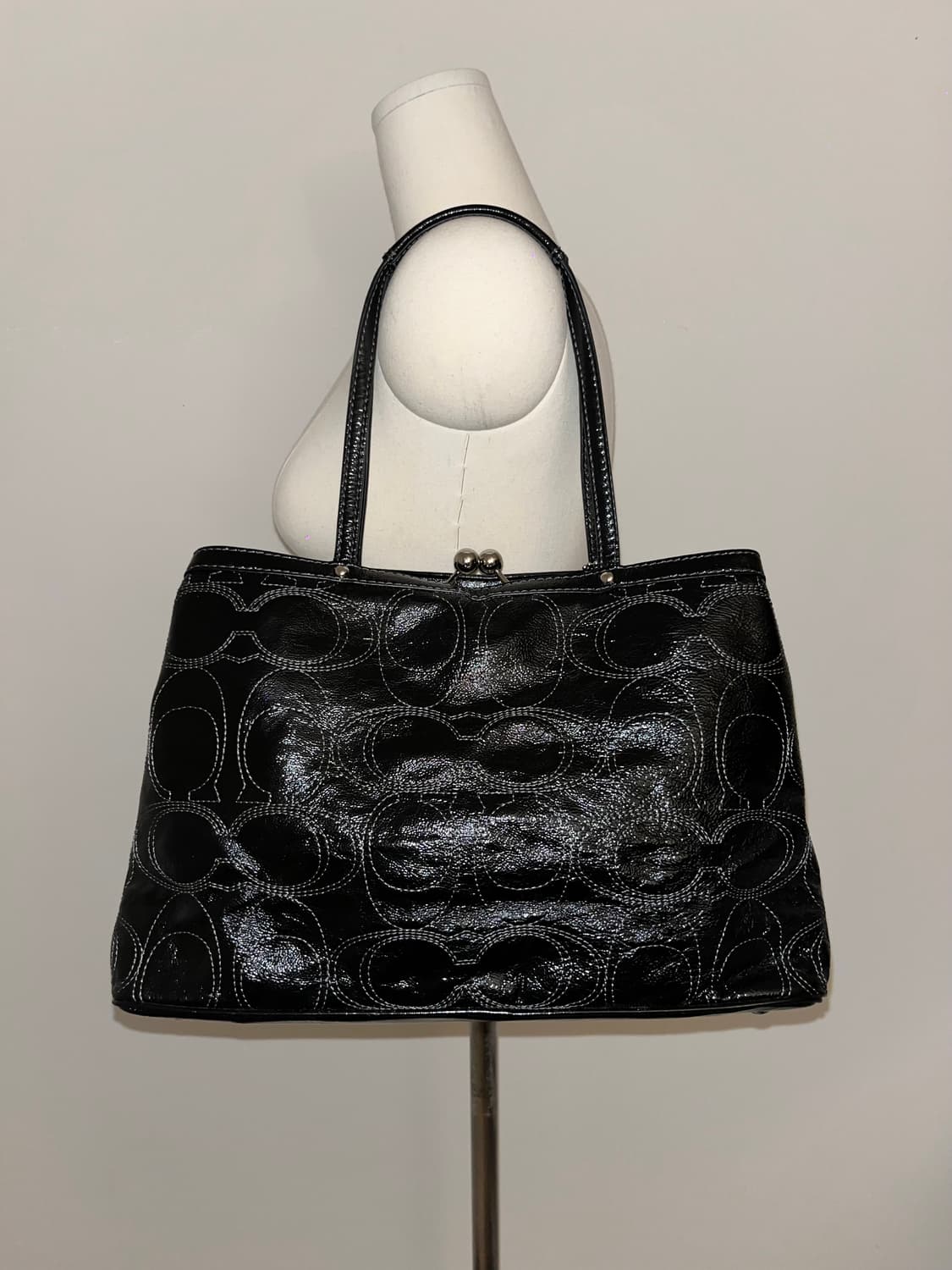 📦Coach White Stitch shoulder bag 상품이미지5