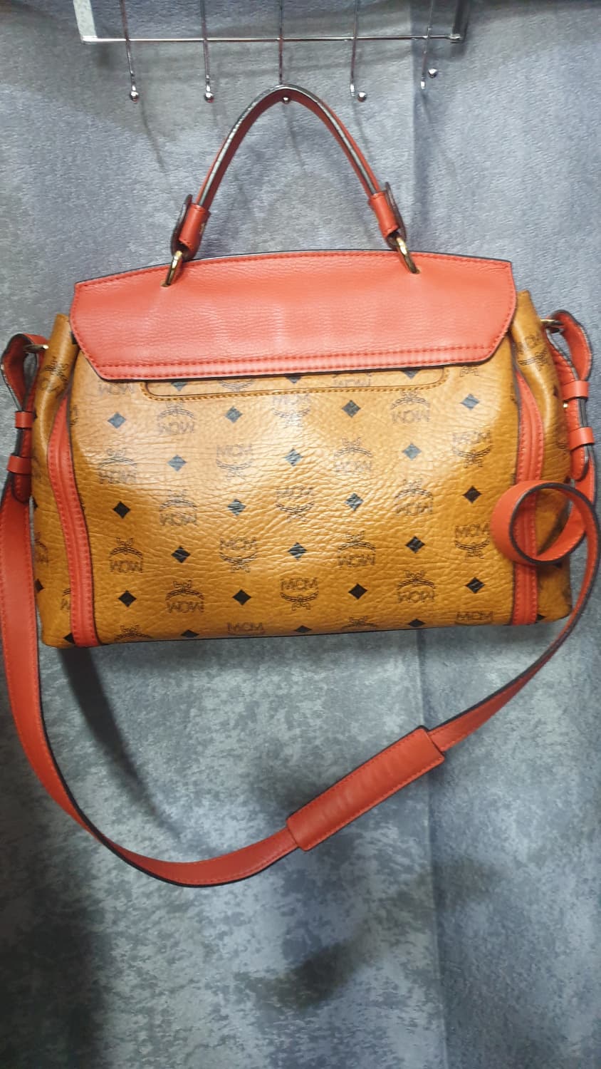 MCM 비세토스 숄더크로스백 코냑 레드 상품이미지2