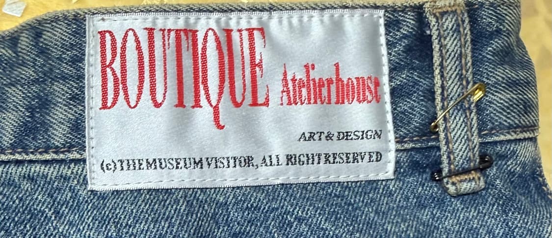 더 뮤지엄 비지터 TWO TUCK DENIM BAGGY PANTS 상품이미지3