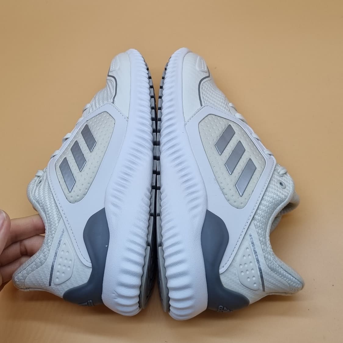 아디다스 클라이마웜 바운스 운동화230. 상품이미지5