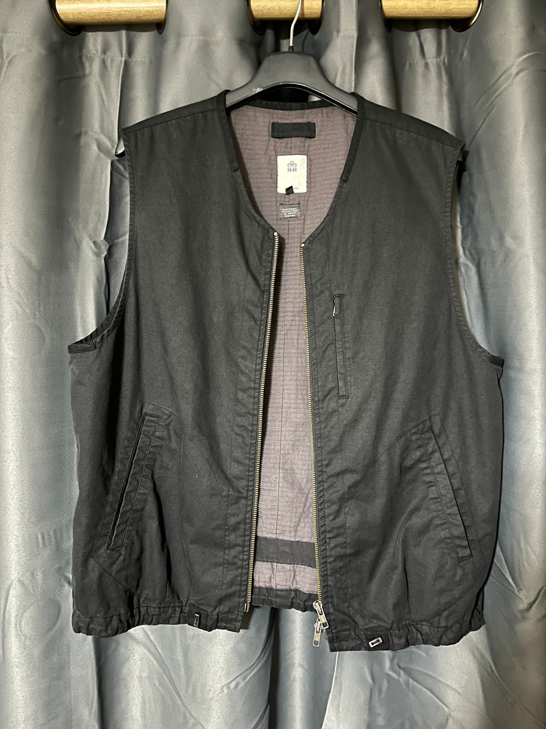 [4] 폴리테루 코튼 베스트 / Black 상품이미지1