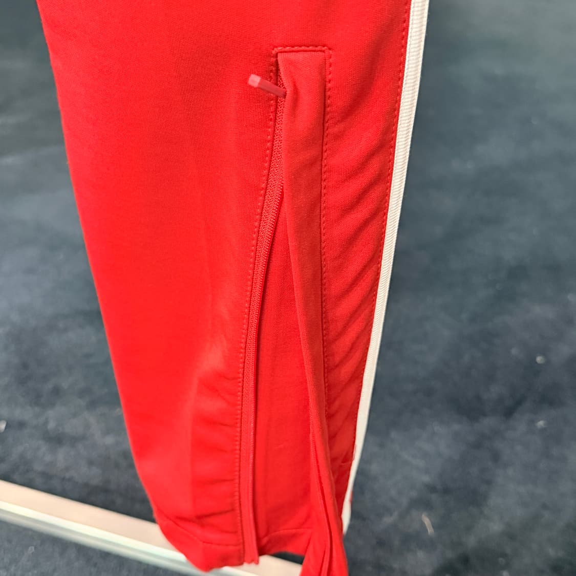 [M] 아디다스 트랙팬츠 상품이미지4