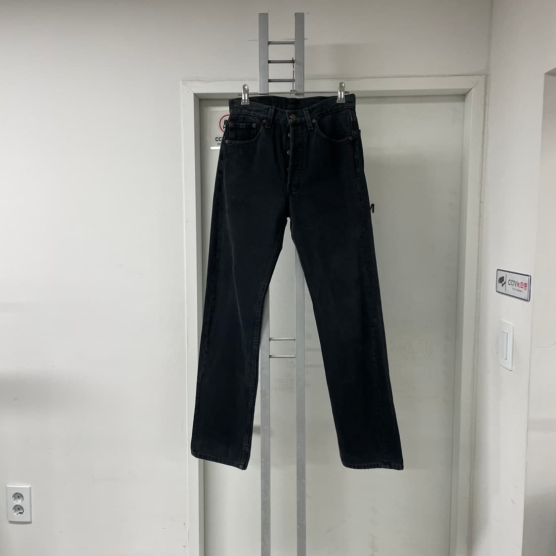 리바이스 501 블랙 데님 팬츠 W28 L34 상품이미지5